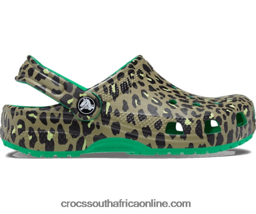 Kids Classic Far Out Clog Grass Green Crocs FBL6TX1584